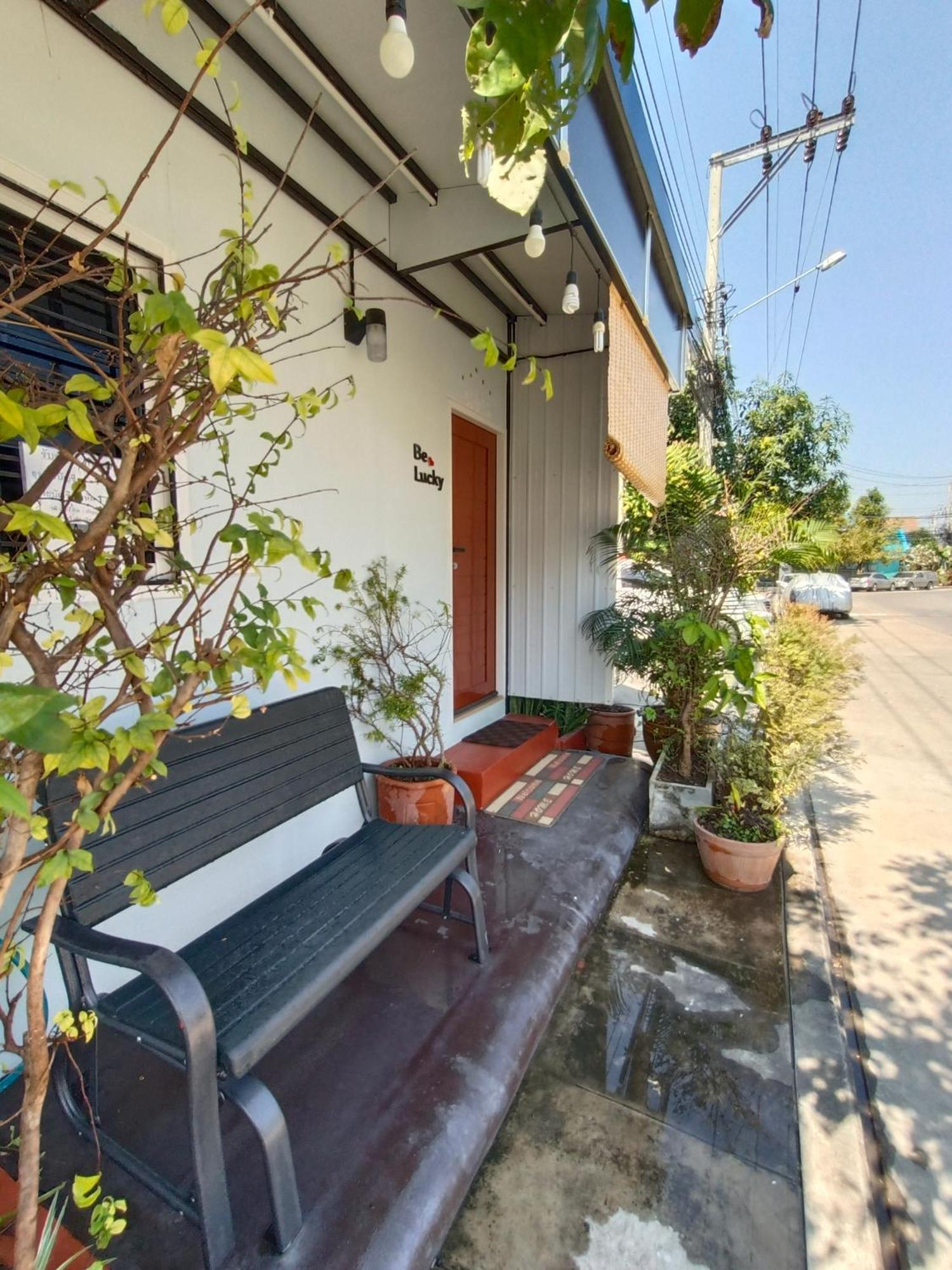 Hotel Be Happy House Bangyai Nonthaburi Exterior foto