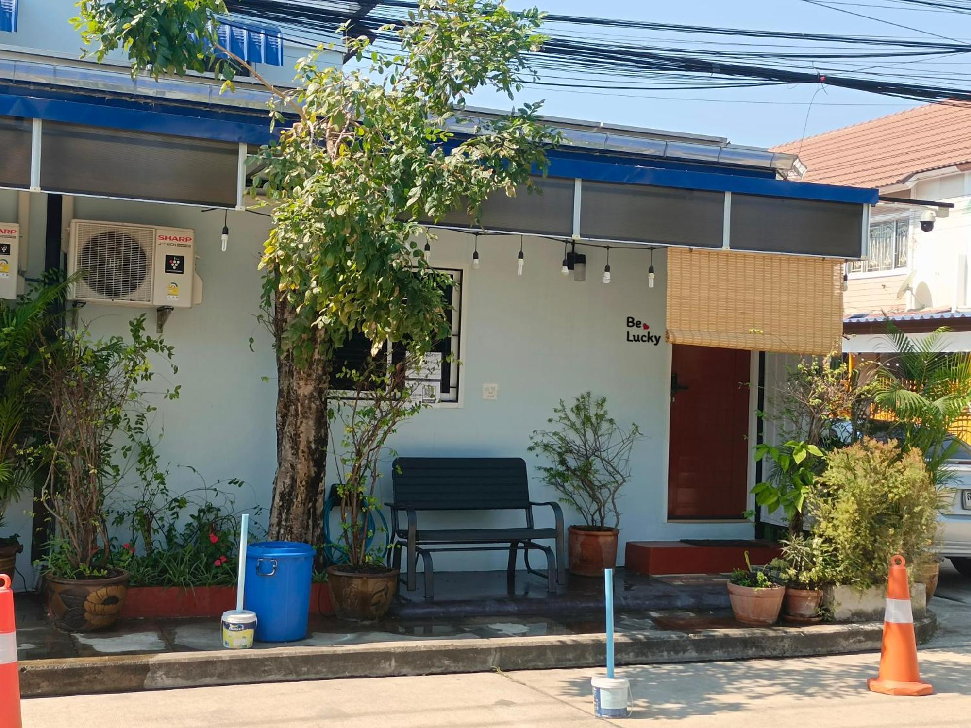 Hotel Be Happy House Bangyai Nonthaburi Habitación foto