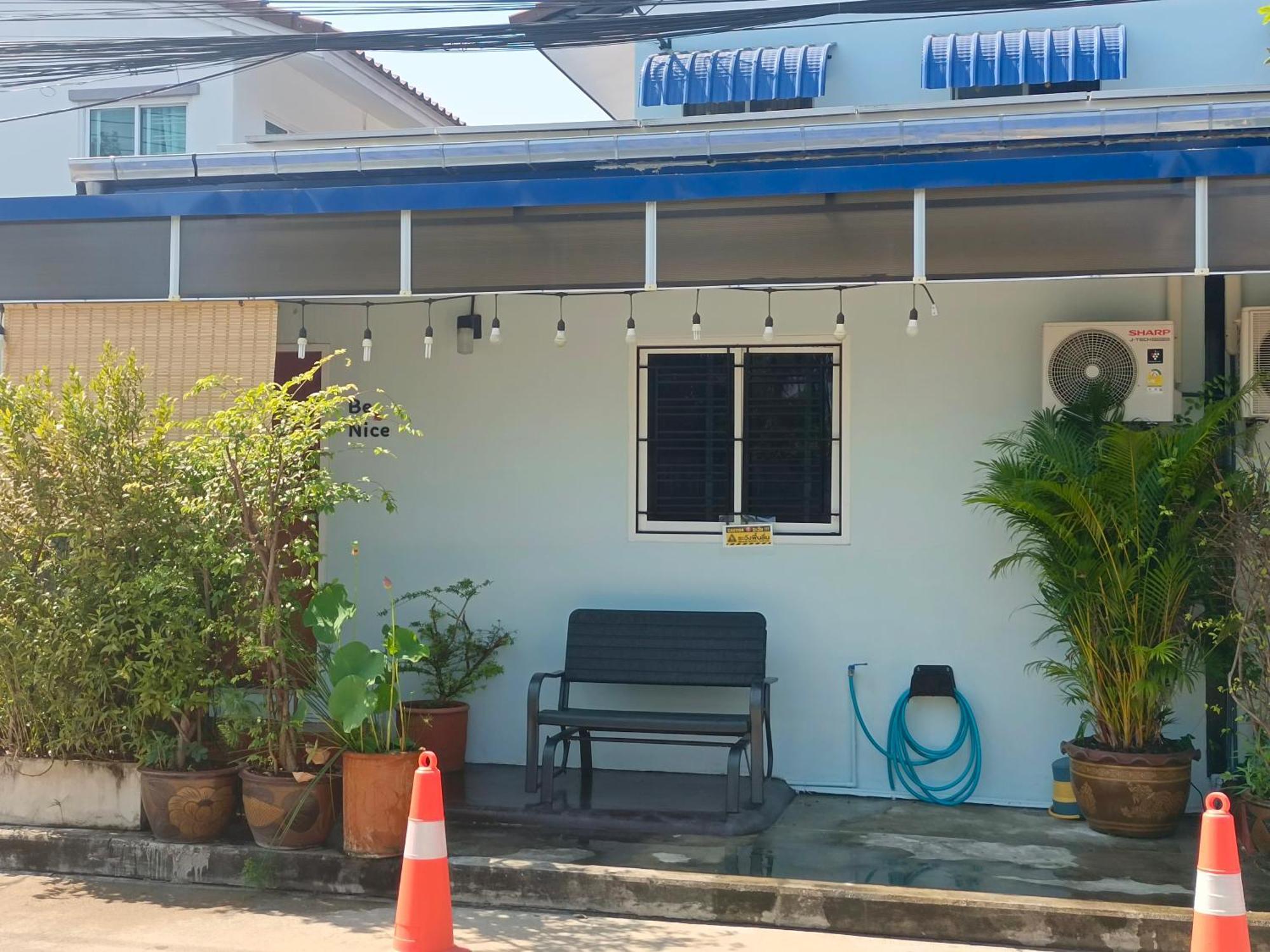 Hotel Be Happy House Bangyai Nonthaburi Exterior foto